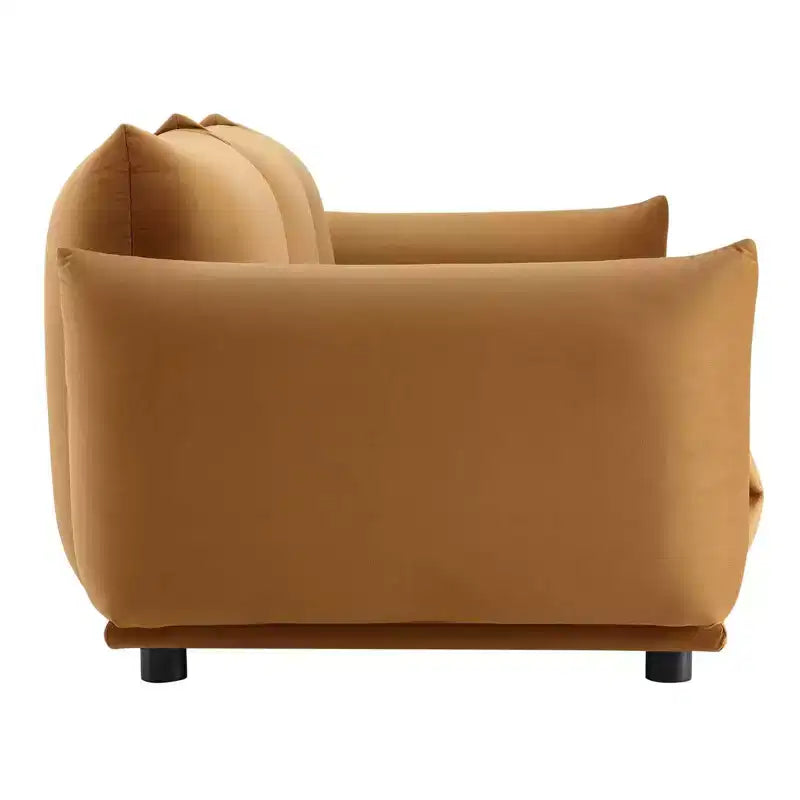 Divano in velluto color cognac, stile moderno, posti a sedere fino a 4